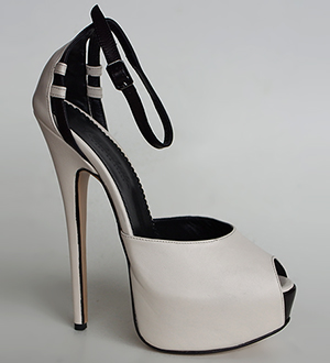 White/Black Platforms Ulma