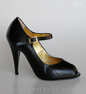 Pumps negra Minervina