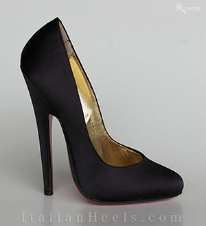 Pumps negra Minervina