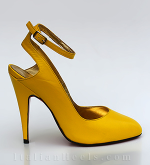 Yellow Pumps Salina