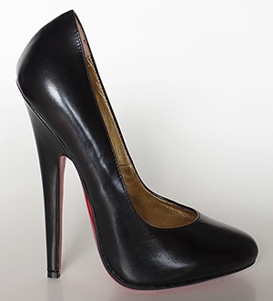 Pumps negra Minervina