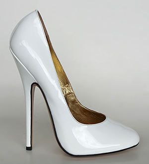 White Pumps Minervina