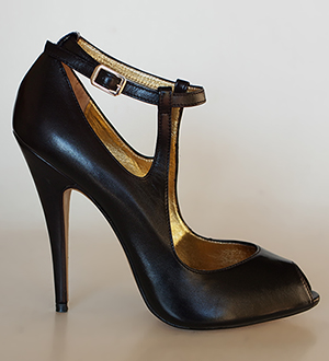 Black Pumps Taide