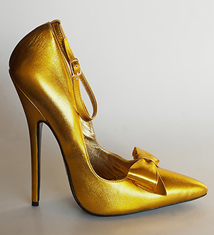 Yellow Pumps Danubia