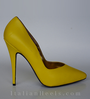 Yellow Pumps Luciana