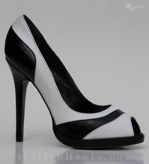 BlackWhite Pumps Samia