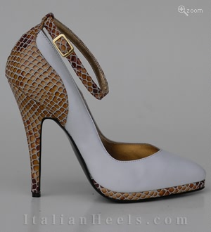 White Pumps Vanda