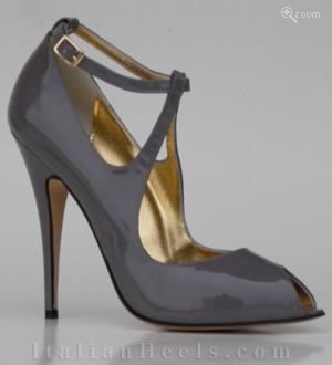 Grey Pumps Taide