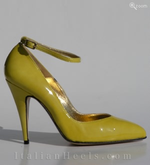 Yellow Pumps Linda