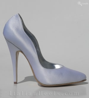 White Pumps Amantea