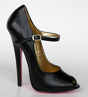 Pumps negra Minervina