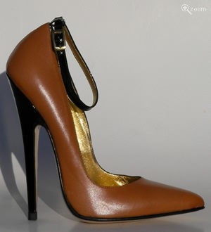 Brown Black Pumps Danubia