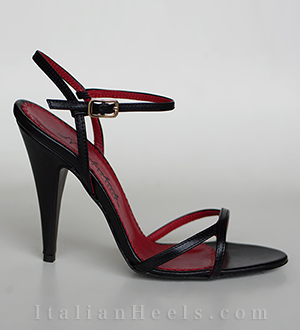 Black Sandals Bisetta