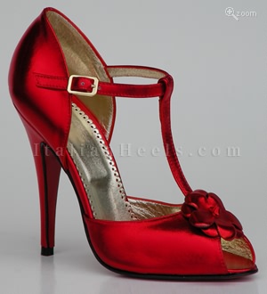 Red Sandals Nives