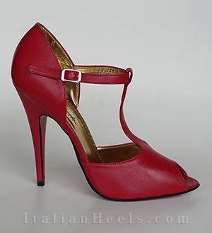 Red Sandals Nives