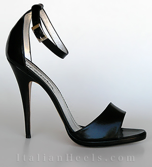 Black Sandals Anilla