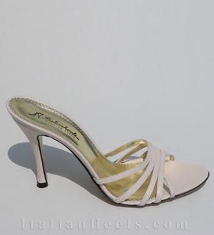 Beige Pantoletten Carmen