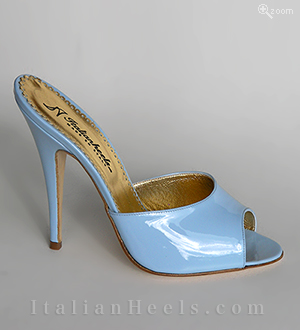 Blue Slippers Leontina