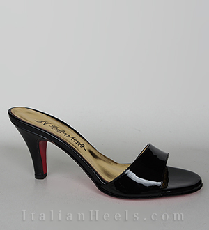 Black Slippers Ametista